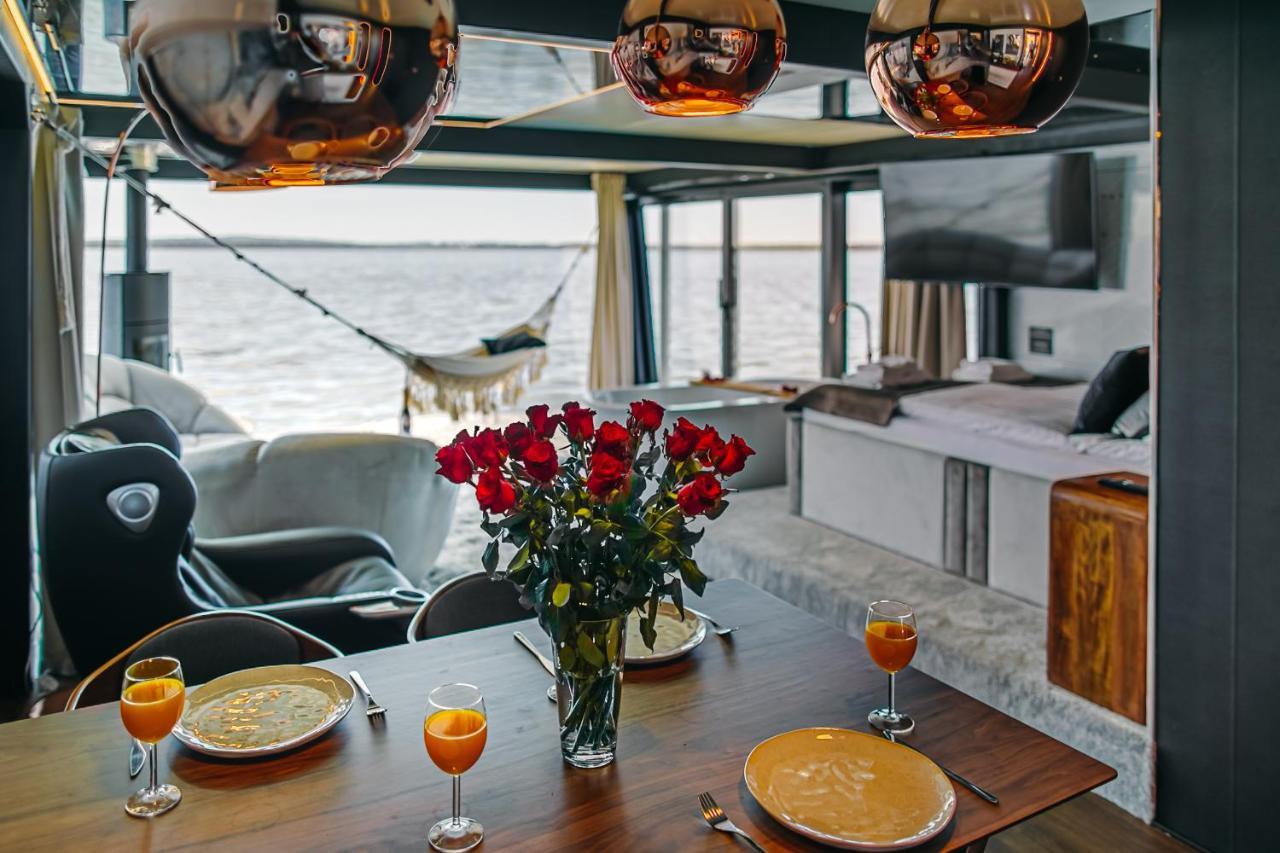 Grand Ht Houseboats - Domki Na Wodzie - Sauna, Jacuzzi, Kominek Мельно Экстерьер фото