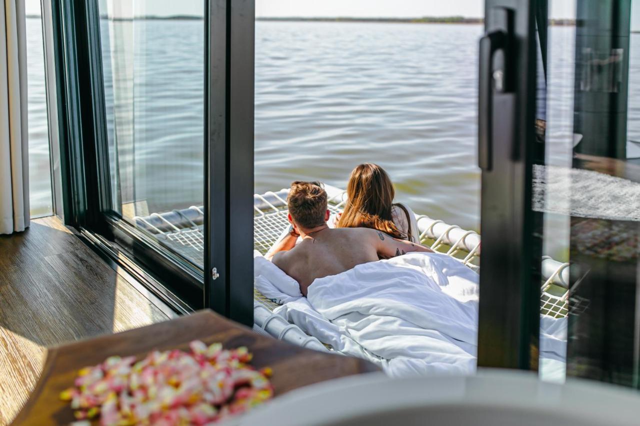 Grand Ht Houseboats - Domki Na Wodzie - Sauna, Jacuzzi, Kominek Мельно Экстерьер фото